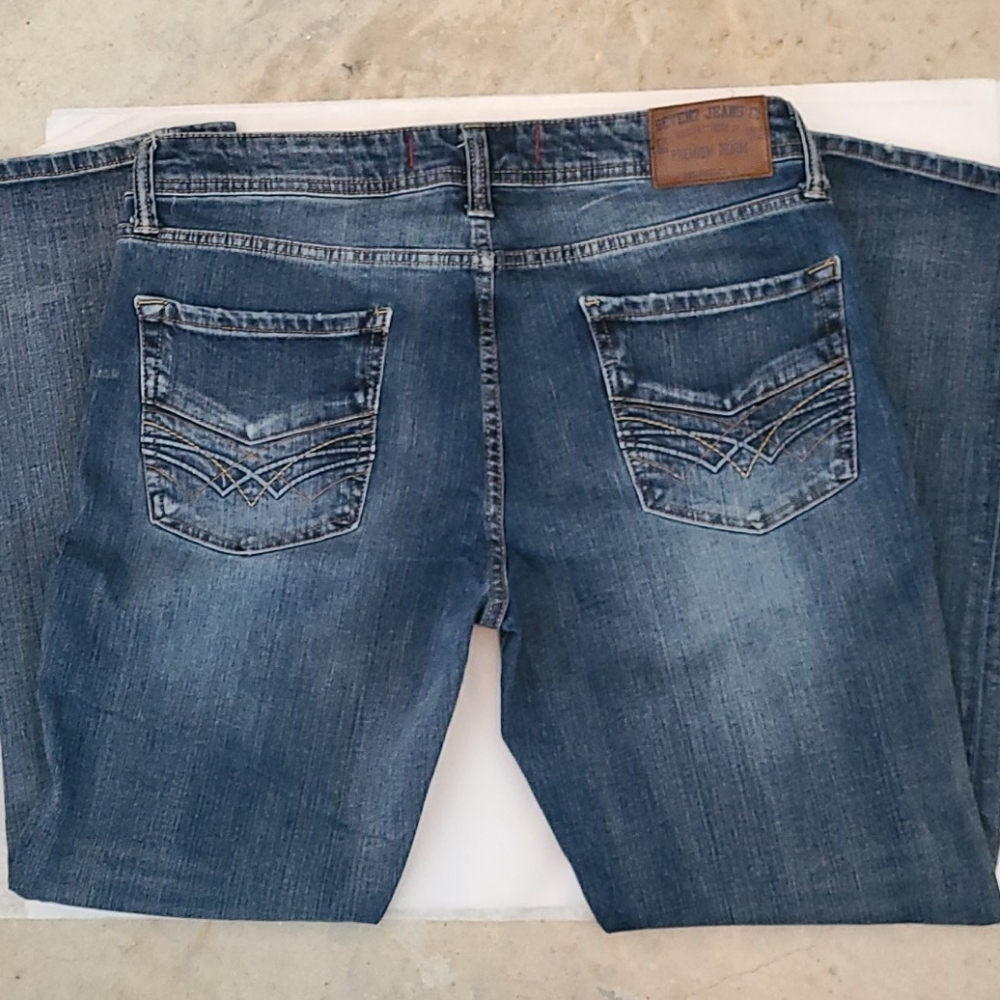 Seven7 Straight Fit Jean - Picture 4 of 6